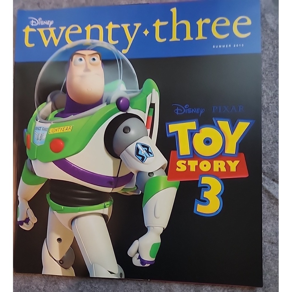 Disney D23 Twenty-Three Magazine Gold Member‎ Toy Story 3 Buzz Lightyear 2010